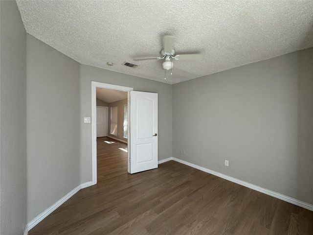 6511 Devine Drive, Arlington, TX 76001