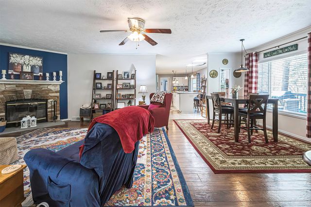 1542 GLENHAVEN Lane, Erie, PA 16509