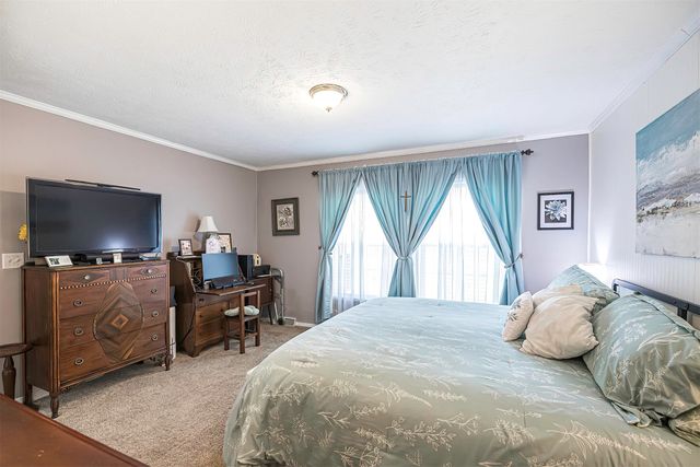 1542 GLENHAVEN Lane, Erie, PA 16509