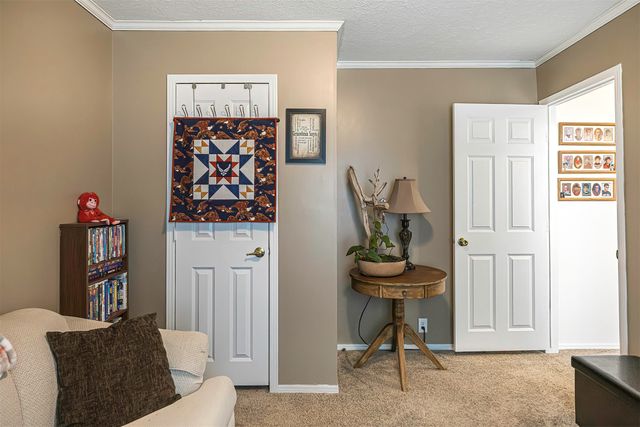 1542 GLENHAVEN Lane, Erie, PA 16509