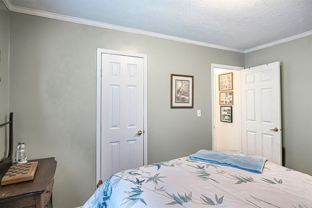 1542 GLENHAVEN Lane, Erie, PA 16509