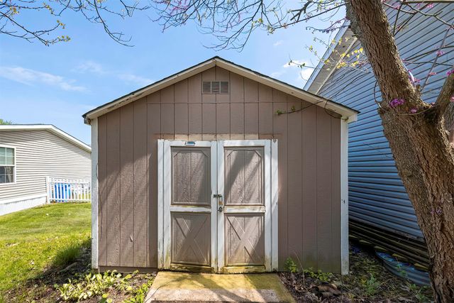1542 GLENHAVEN Lane, Erie, PA 16509
