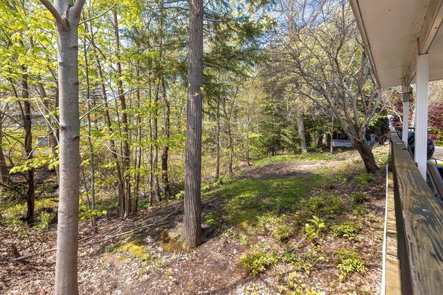 1542 GLENHAVEN Lane, Erie, PA 16509