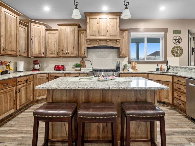 3736 W HAMMON LN, Syracuse, UT 84075