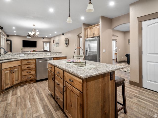 3736 W HAMMON LN, Syracuse, UT 84075