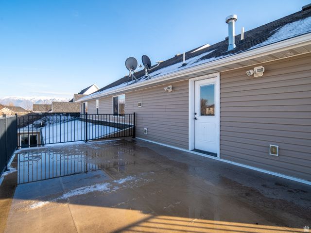 3736 W HAMMON LN, Syracuse, UT 84075