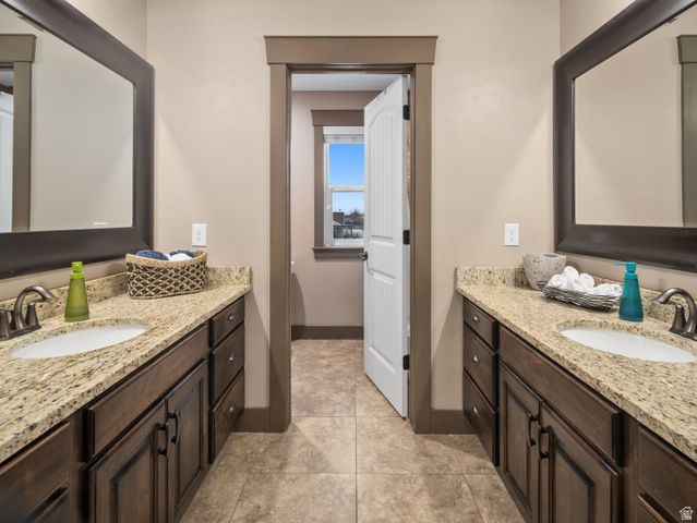 3736 W HAMMON LN, Syracuse, UT 84075