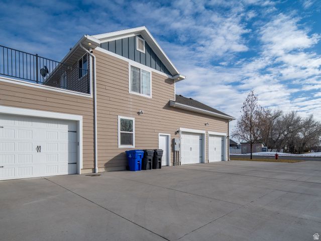 3736 W HAMMON LN, Syracuse, UT 84075