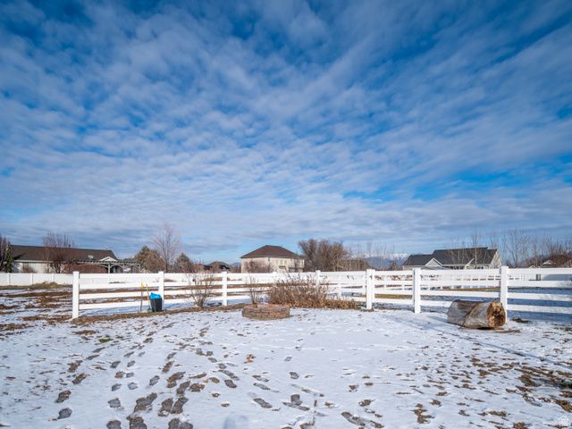 3736 W HAMMON LN, Syracuse, UT 84075