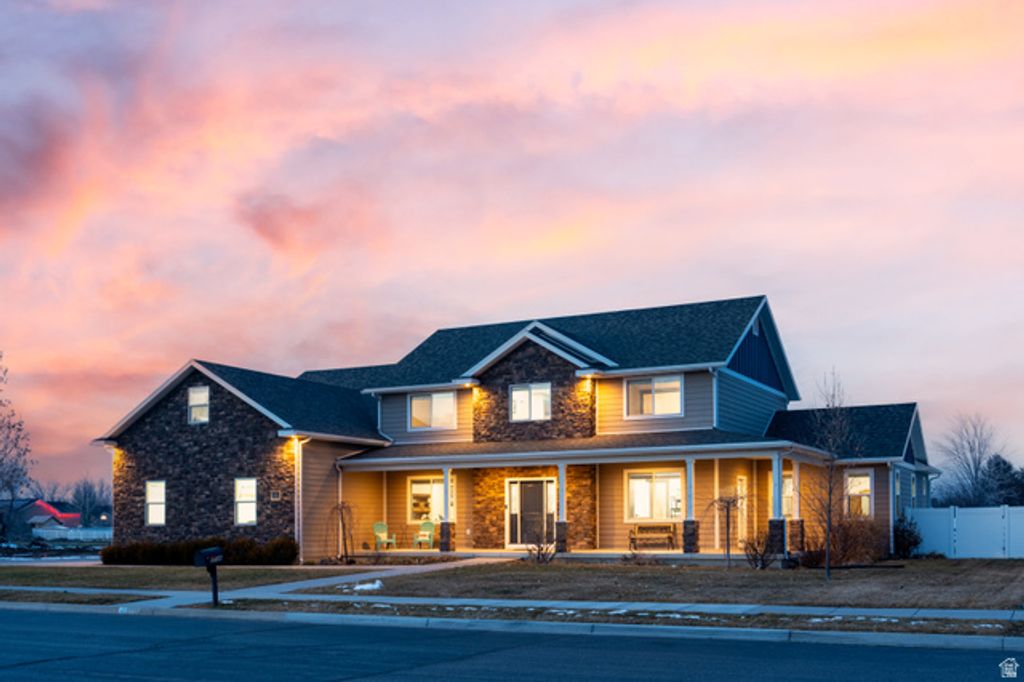 3736 W HAMMON LN, Syracuse, UT 84075