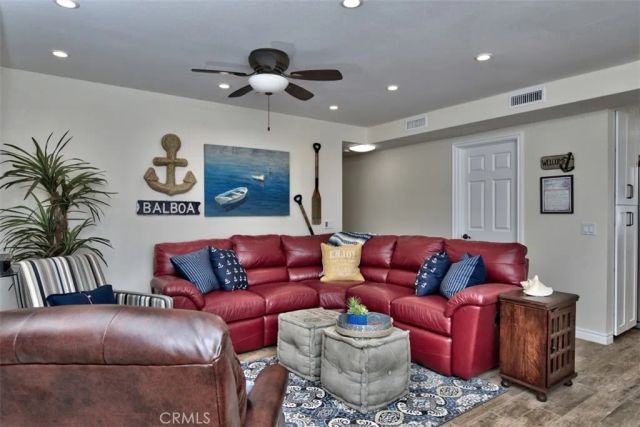 1509 E BALBOA Boulevard A, Newport Beach, CA 92661
