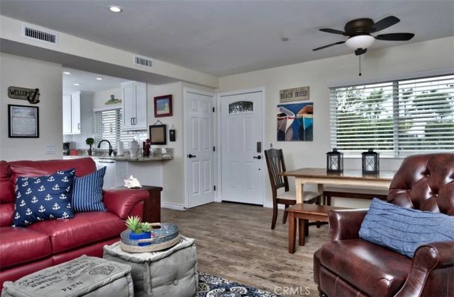 1509 E BALBOA Boulevard A, Newport Beach, CA 92661