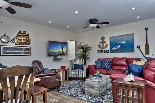 1509 E BALBOA Boulevard A, Newport Beach, CA 92661