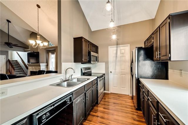 1203 Lone Wolf Trail, Carrollton, TX 75007