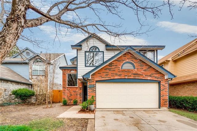 1203 Lone Wolf Trail, Carrollton, TX 75007