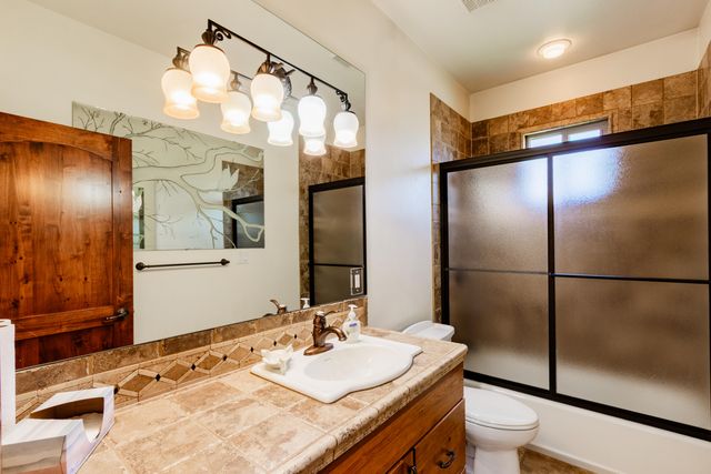 930 Titus Loop, Bosque Farms, NM 87068