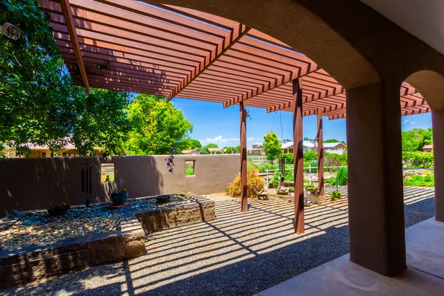 930 Titus Loop, Bosque Farms, NM 87068