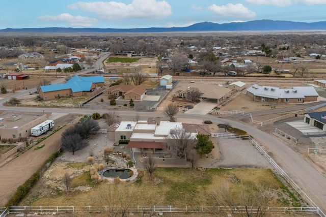 930 Titus Loop, Bosque Farms, NM 87068