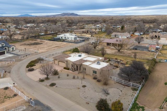 930 Titus Loop, Bosque Farms, NM 87068