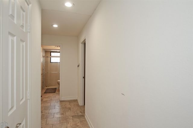 5530 Loch Lomond Drive, Houston, TX 77096