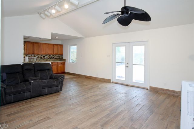 5530 Loch Lomond Drive, Houston, TX 77096