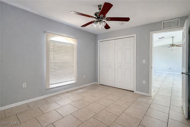 528 Peerless CIR, Lehigh Acres, FL 33974