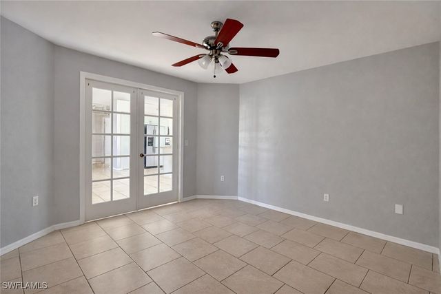 528 Peerless CIR, Lehigh Acres, FL 33974