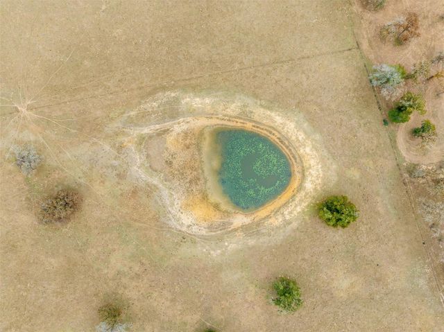 2150 County Road 412, Lexington, TX 78947