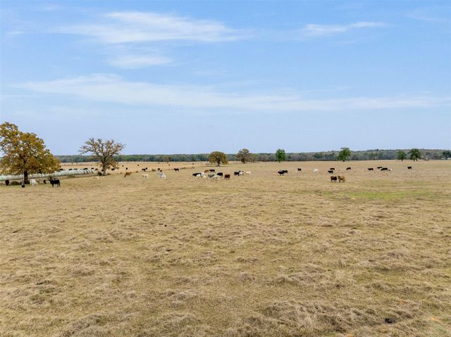 2150 County Road 412, Lexington, TX 78947