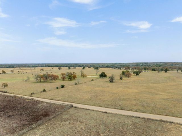 2150 County Road 412, Lexington, TX 78947