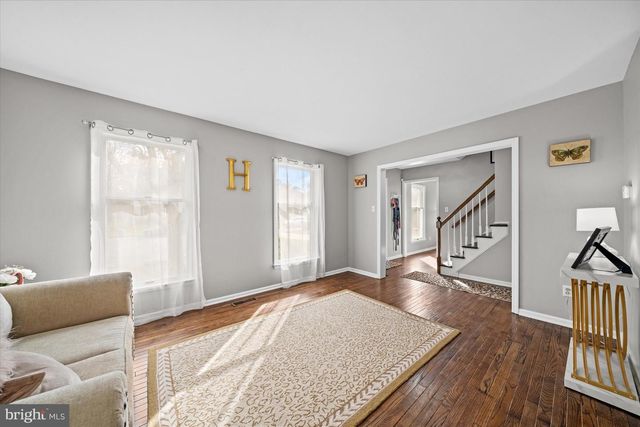 4 BRISTOL CT, Newark, DE 19702