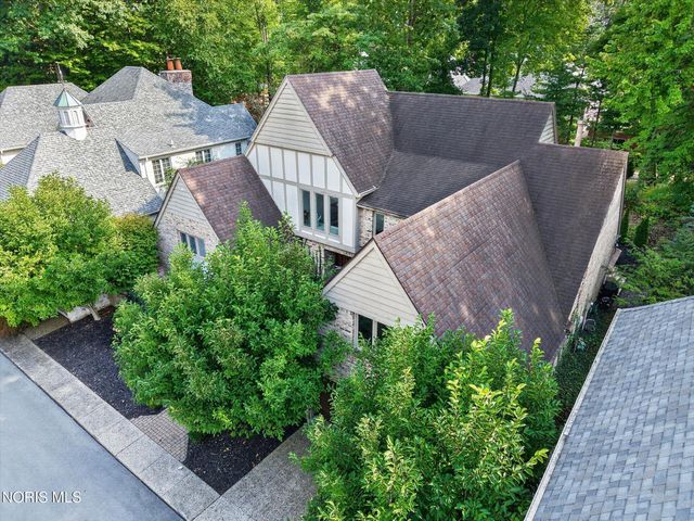 22 Exmoor, Ottawa Hills, OH 43615
