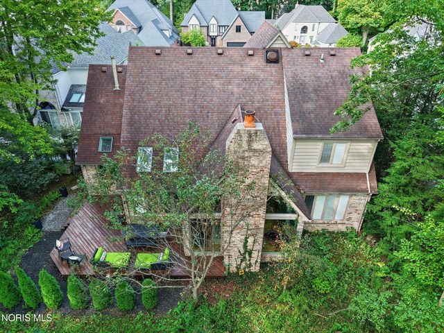 22 Exmoor, Ottawa Hills, OH 43615