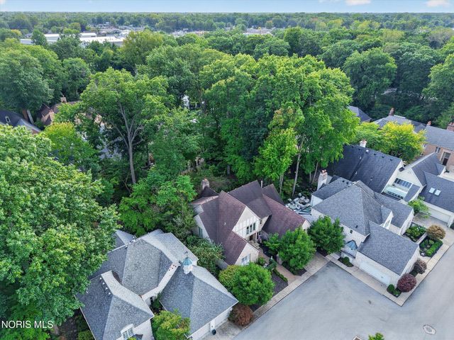 22 Exmoor, Ottawa Hills, OH 43615