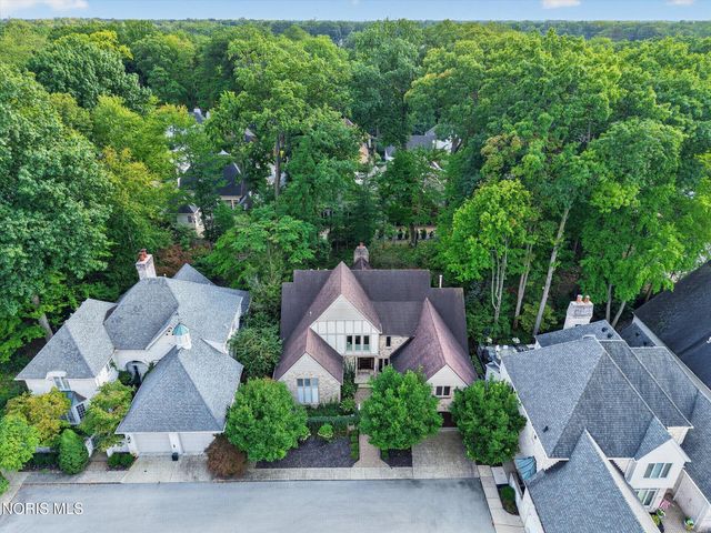 22 Exmoor, Ottawa Hills, OH 43615
