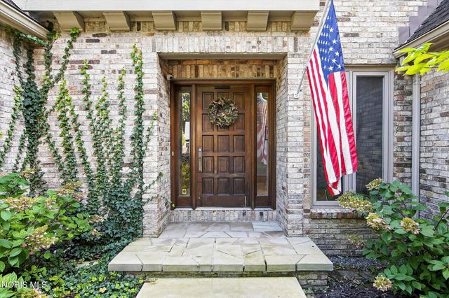 22 Exmoor, Ottawa Hills, OH 43615