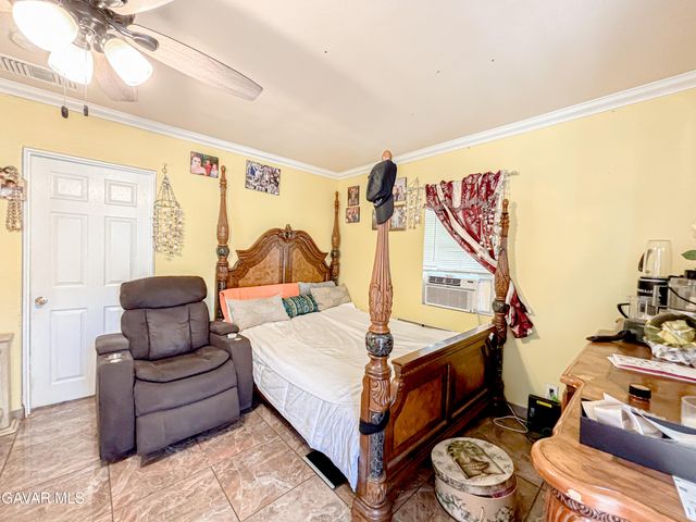 10416 Cantara Street, Sun Valley, CA 91352