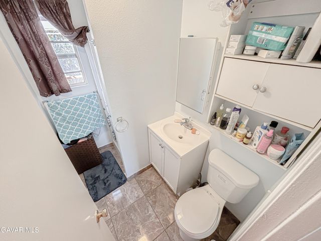 10416 Cantara Street, Sun Valley, CA 91352