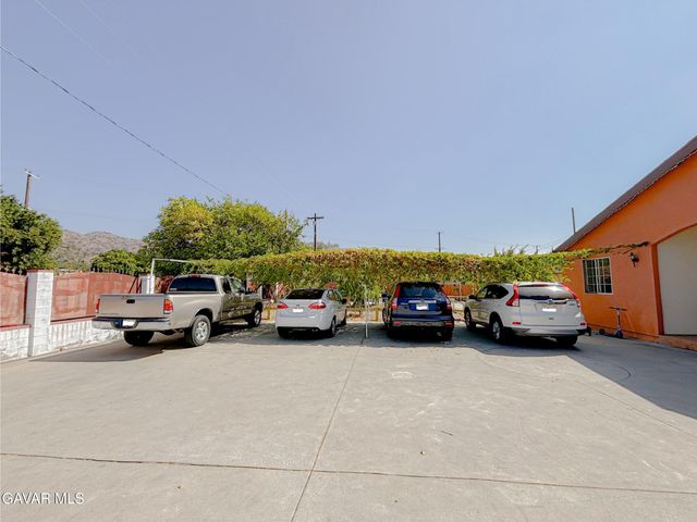 10416 Cantara Street, Sun Valley, CA 91352