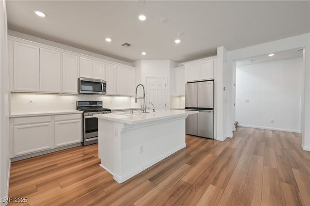 9941 Cluny Avenue, Las Vegas, NV 89178