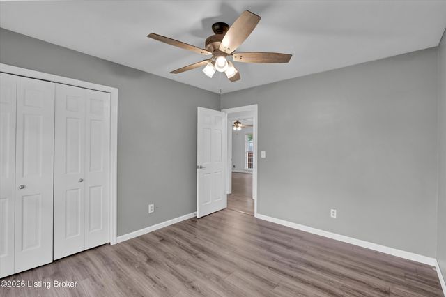 10705 Bowmore Ct, Louisville, KY 40243