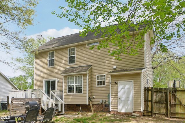 124 Saint Johns Street, Knightdale, NC 27545