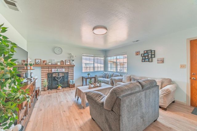 336 Rainier Drive, Salinas, CA 93906