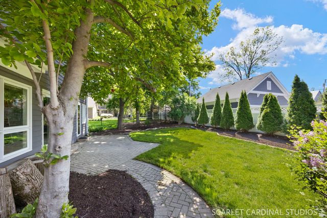 416 W Oak Street, Wheaton, IL 60187