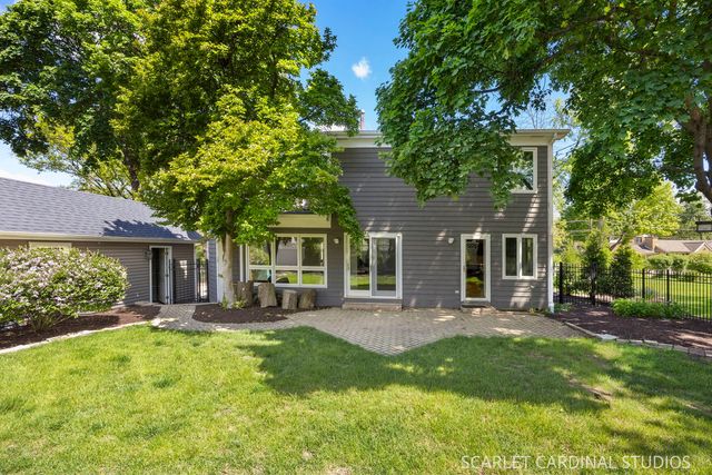 416 W Oak Street, Wheaton, IL 60187