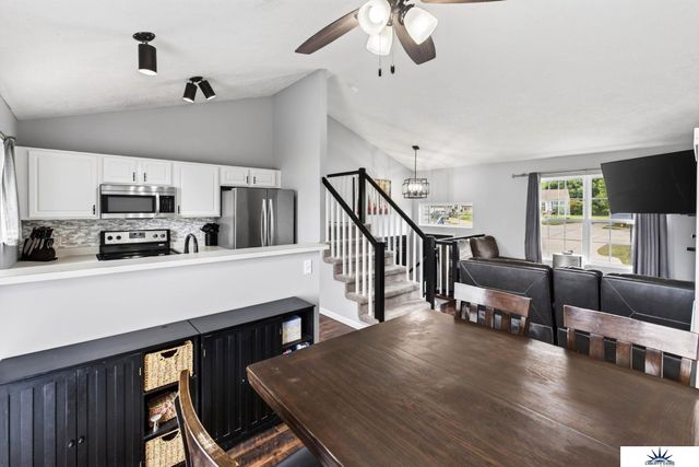 16623 Patrick Avenue, Omaha, NE 68116