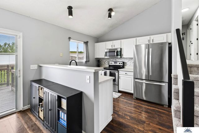 16623 Patrick Avenue, Omaha, NE 68116
