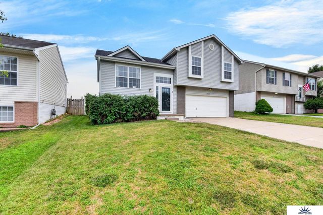 16623 Patrick Avenue, Omaha, NE 68116