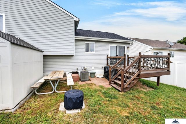 16623 Patrick Avenue, Omaha, NE 68116