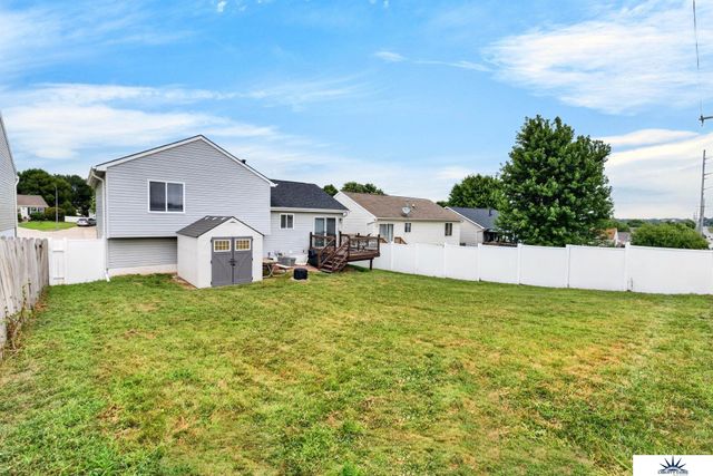 16623 Patrick Avenue, Omaha, NE 68116